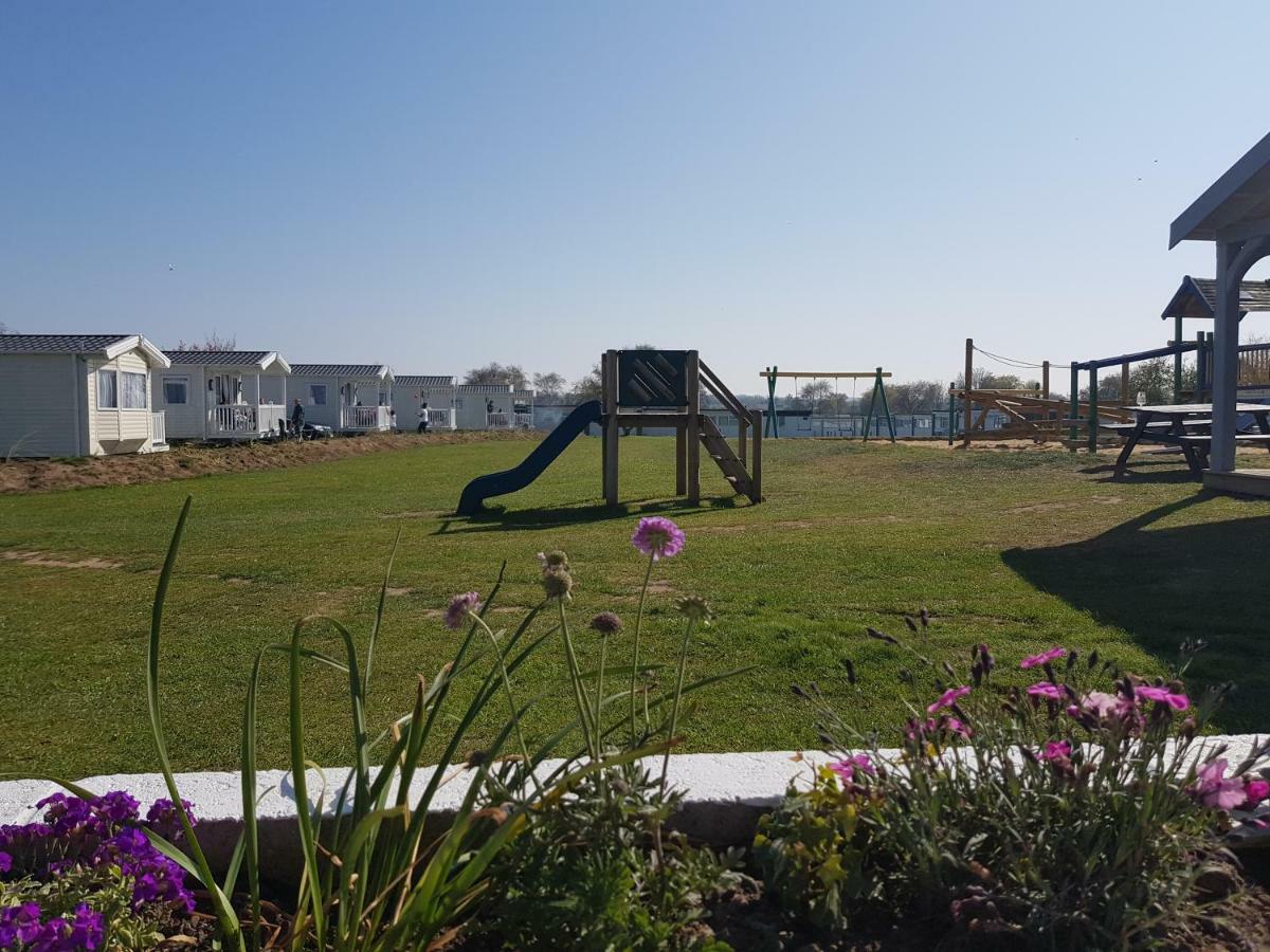 218 - 2 Bed Chalet, Belle Aire, Beach Road, Hemsby, Nr29 외부 사진